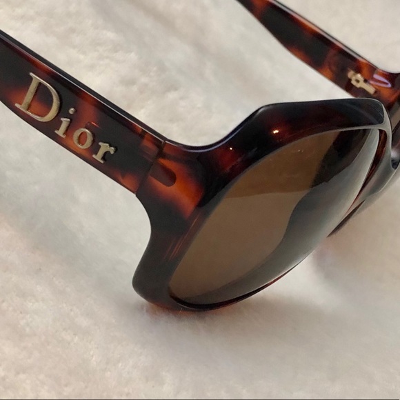 DIOR Classic Sunglasses - Picture 4 of 8